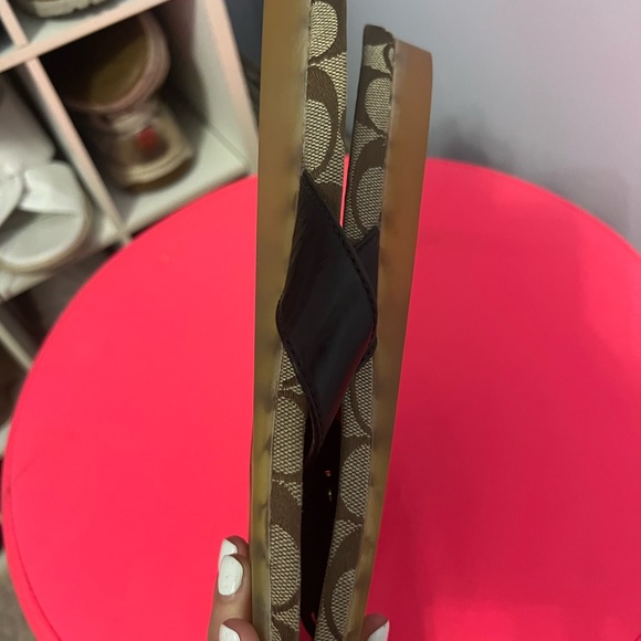 Coach brown tan C flip flop tassel bling vintage - Picture 5 of 6